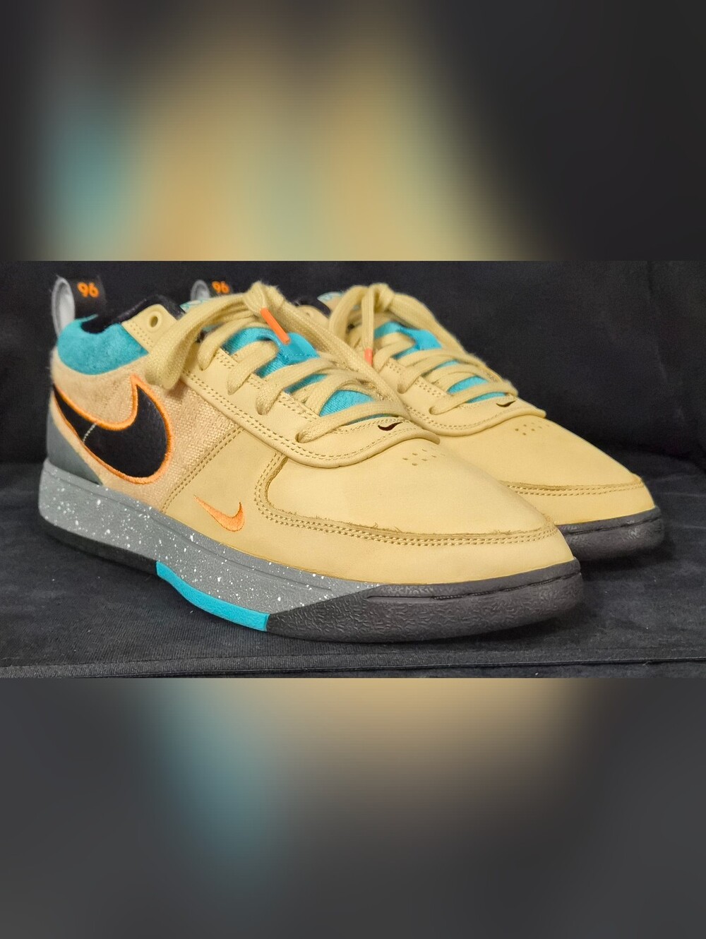 Men's Nike Book 1 EP "Mowabb" (IF2406-200) Sz. 9.5